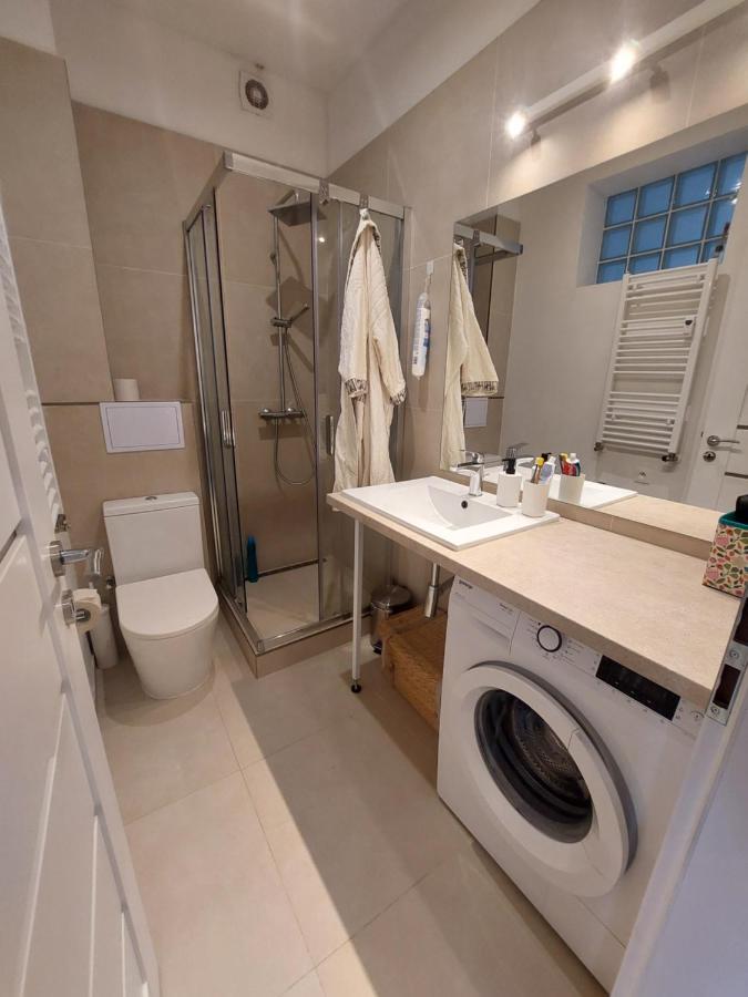 Utulny Apartman S Balkonom Apartment บราติสลาวา ภายนอก รูปภาพ