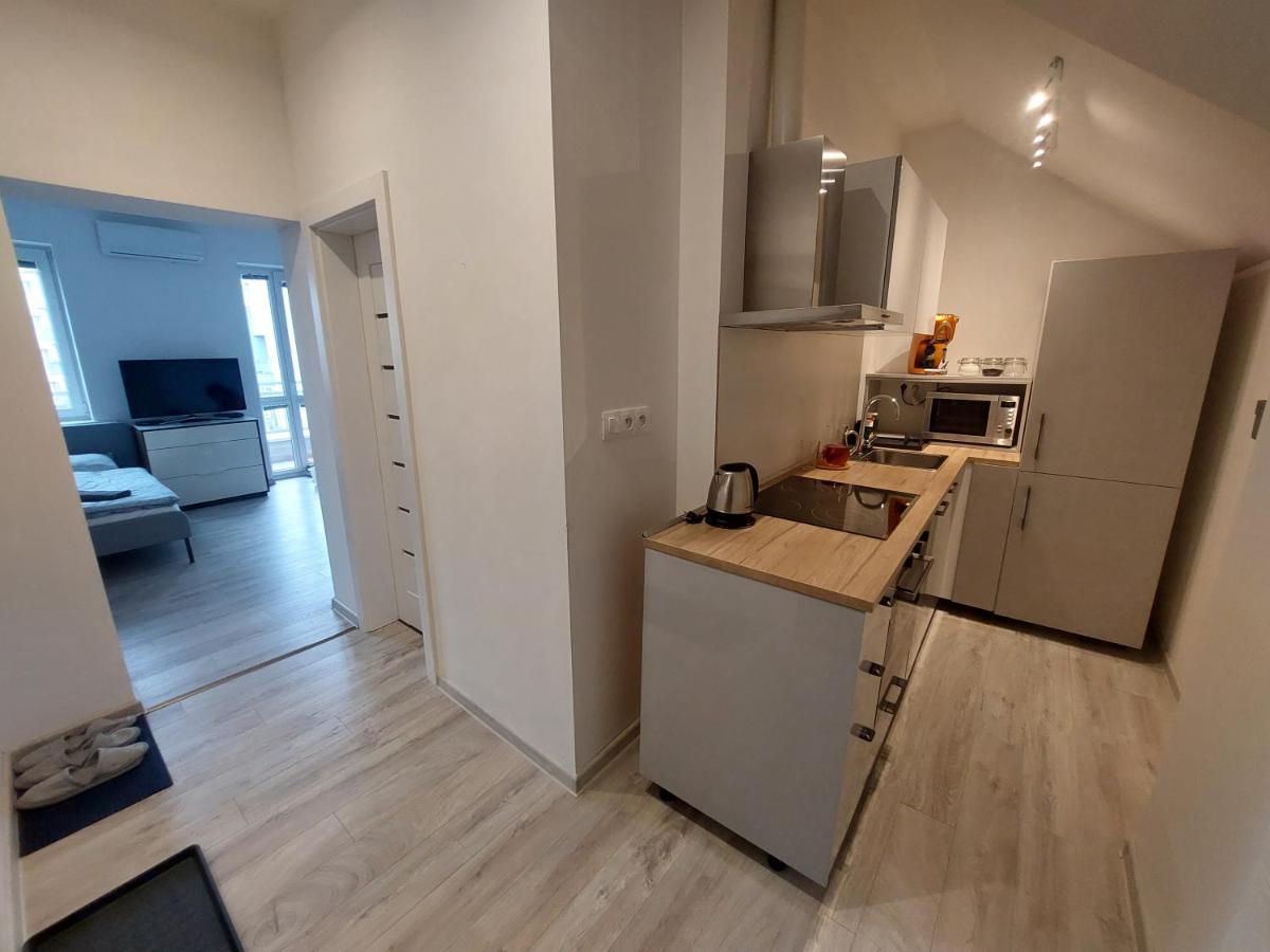 Utulny Apartman S Balkonom Apartment บราติสลาวา ภายนอก รูปภาพ